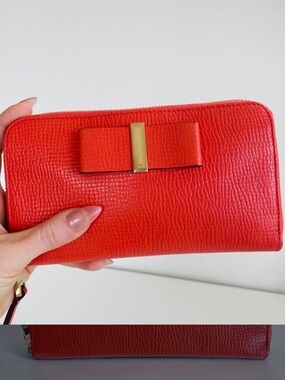 Chloe Red Zip-Around Bow Wallet